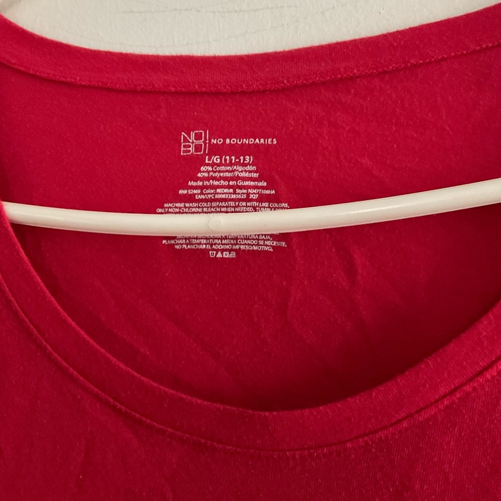 Assorted shirts - Picture 12 of 16